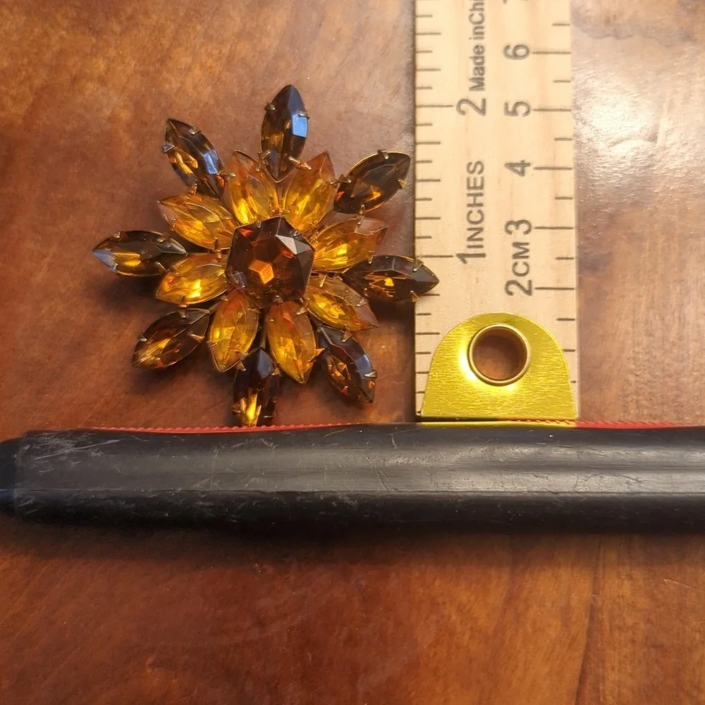Vintage Brooch Goldtone Amber Pin Brown Floral 2.25